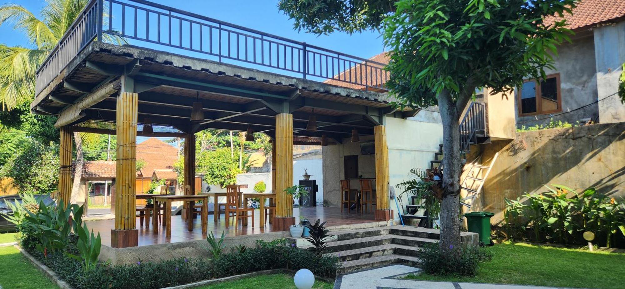 Dalia Budget Hotel Senggigi Exterior foto