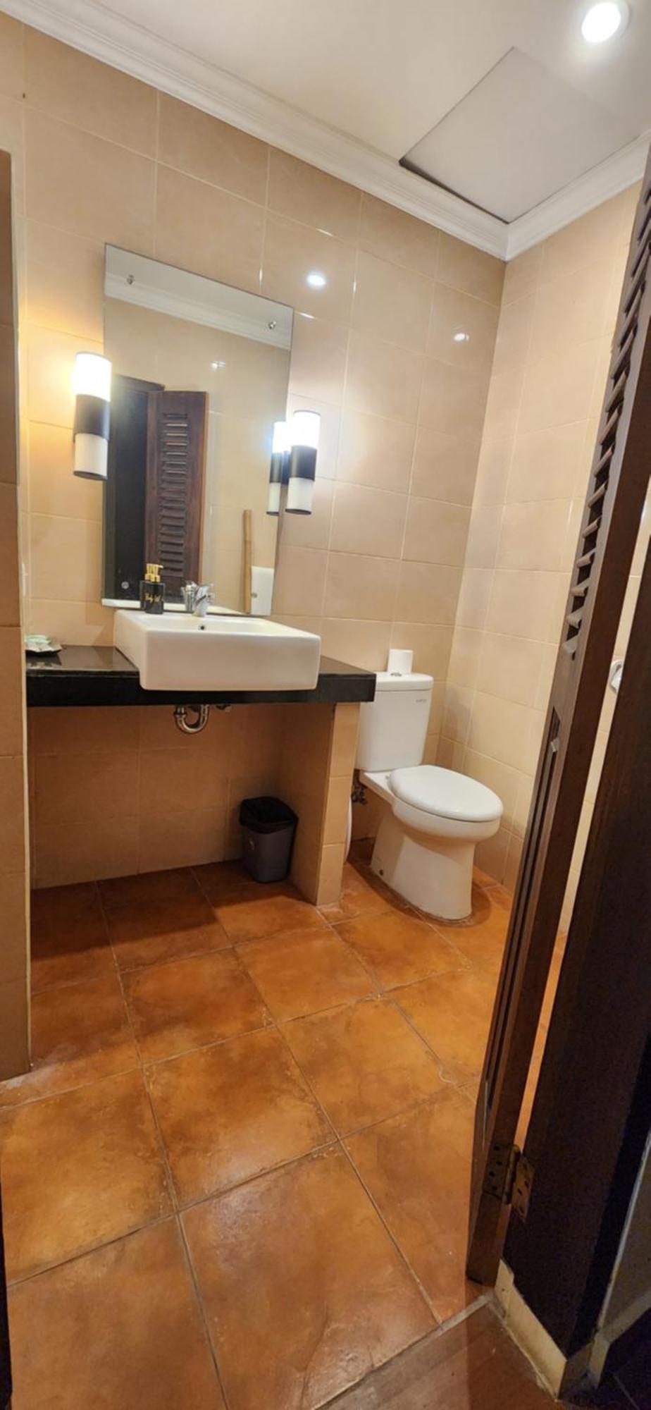 Dalia Budget Hotel Senggigi Exterior foto